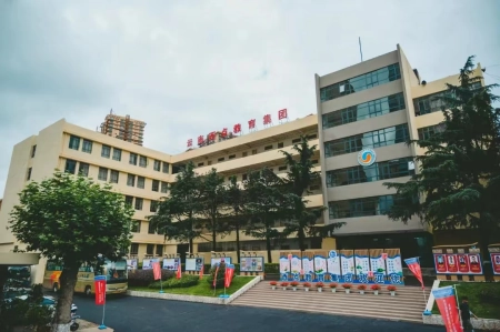 2024届昆明西点文化学校高考复读补习学校招生简章